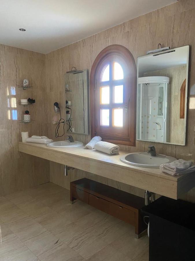 16:9 Los Molinos Suites Almería Eksteriør billede