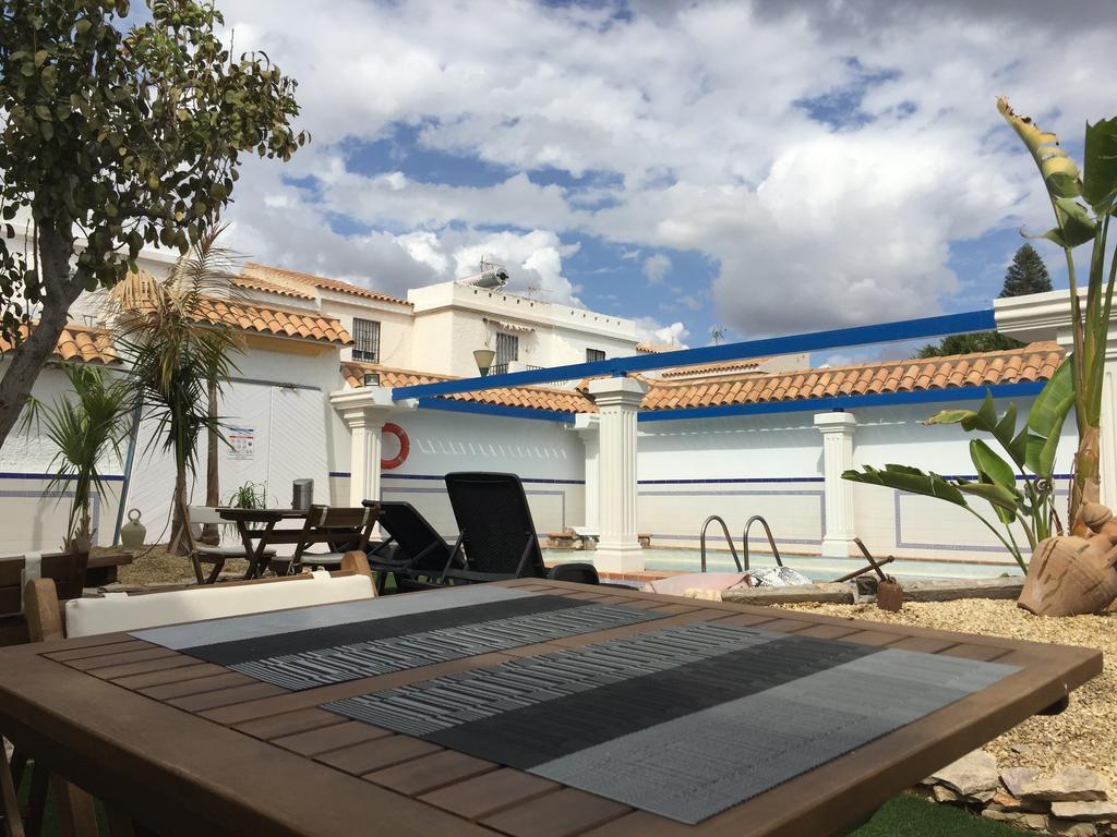 16:9 Los Molinos Suites Almería Værelse billede